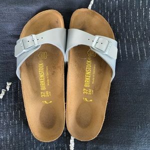 BIRKENSTOCK!! great condition!! send offers!!